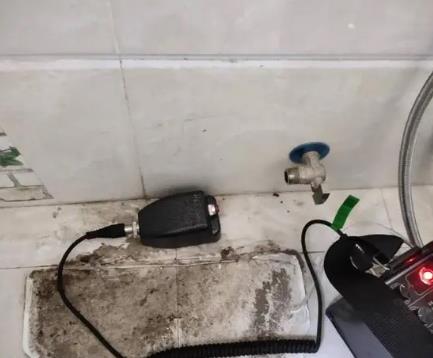 秀洲屋顶漏水维修公司分享下卫生间漏水的危害及解决方法